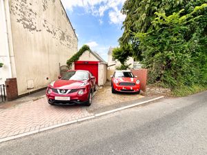 Photo 21- click for photo gallery